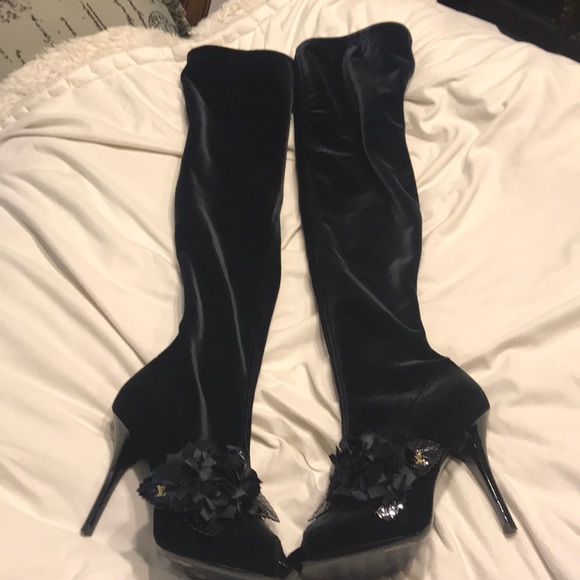 Louis Vuitton over the knee boots - Picture 1 of 7